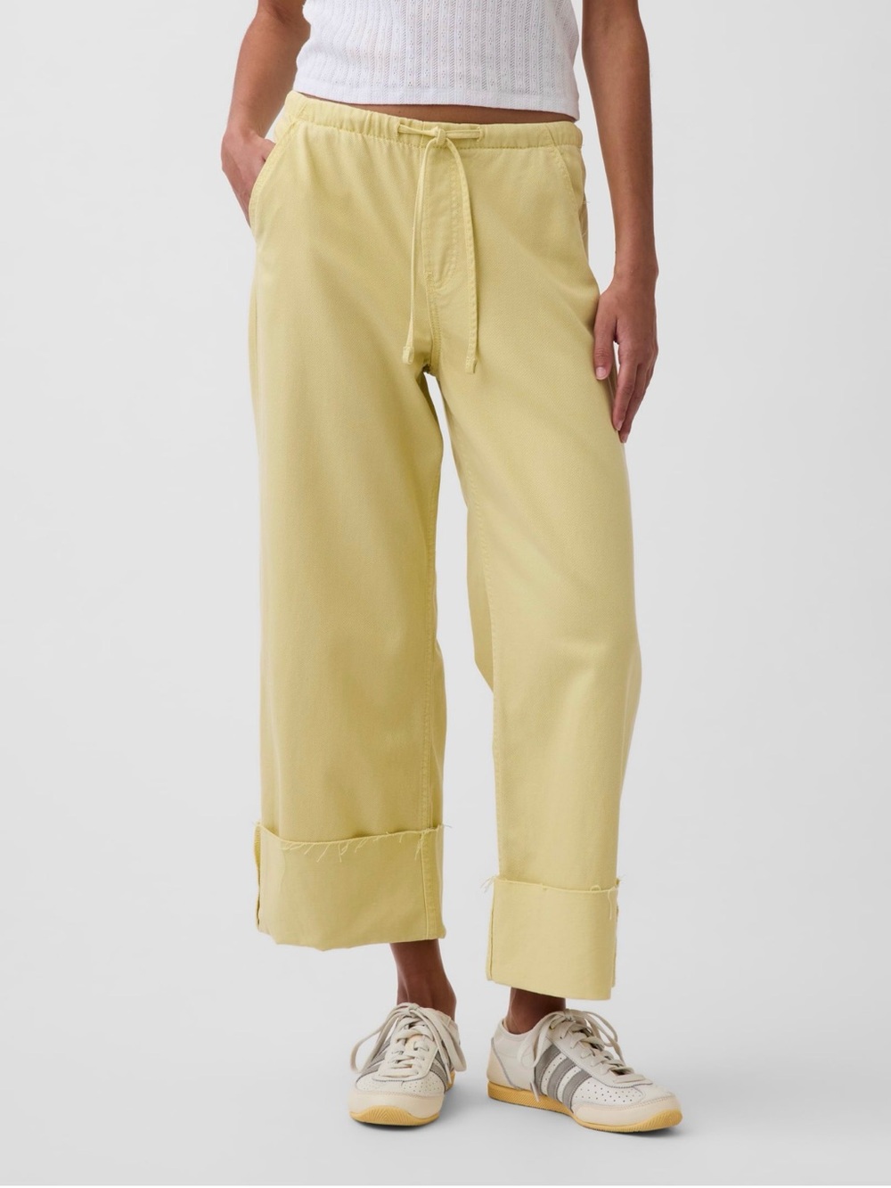 Gap Low Rise UltraSoft '90s Loose Easy Crop Jeans